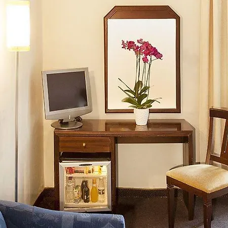 Arni Domotel 4*