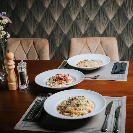 מלון Arni Domotel