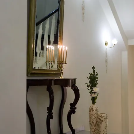 Arni Domotel קארדיצה