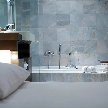 Arni Domotel Kardítsa