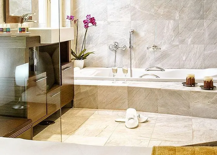 מלון Arni Domotel