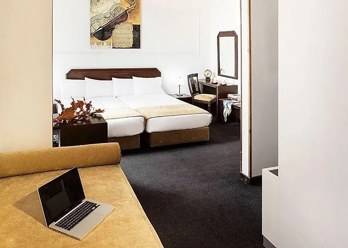 Arni Domotel מלון קארדיצה