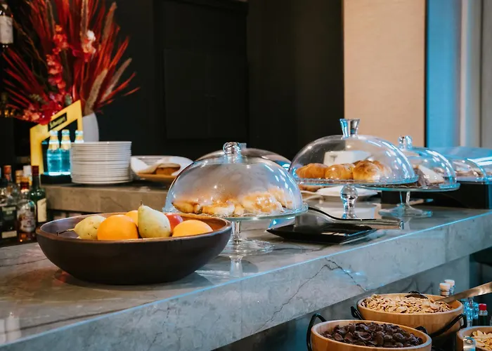 מלון Arni Domotel 4*