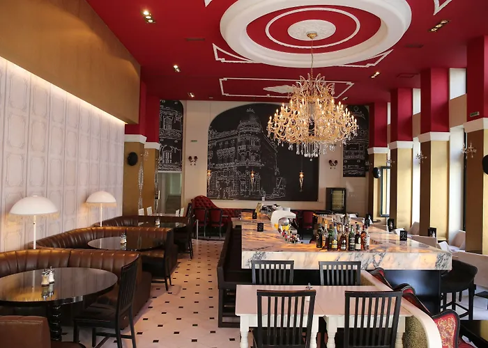 מלון Arni Domotel 4*