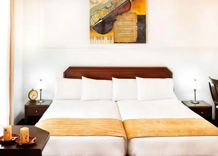 מלון Arni Domotel 4*